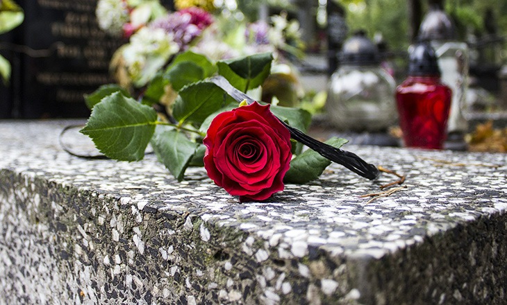 Blog rose tombstone
