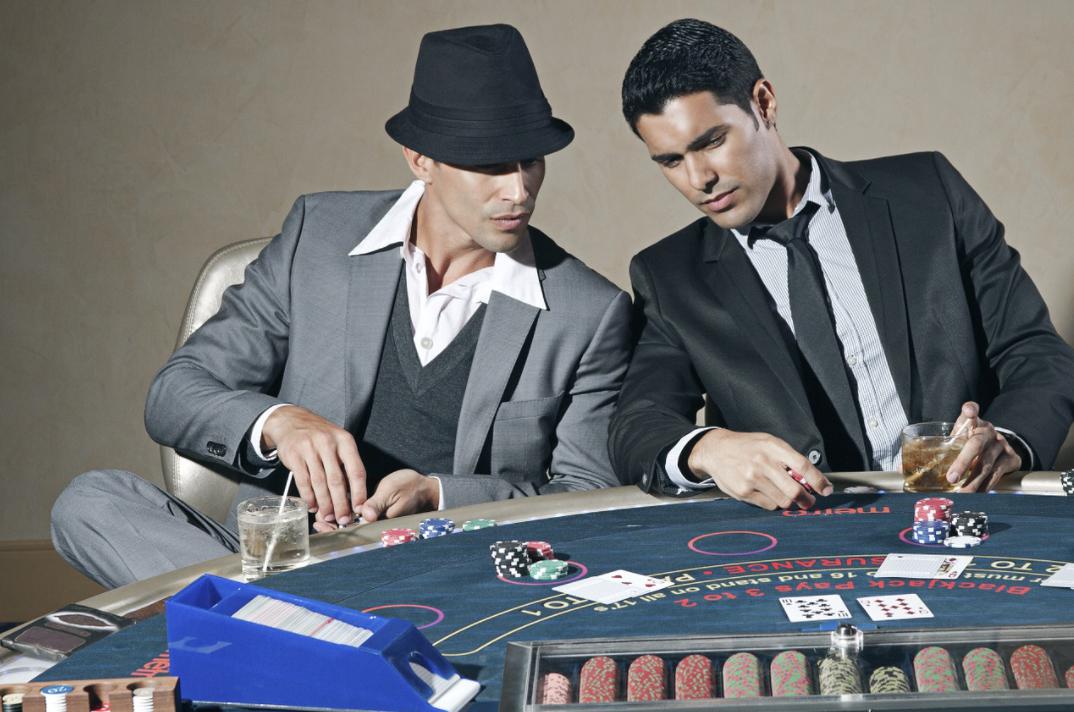 2 guys poker